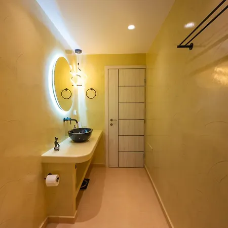 Aina Suites Karterados  Extérieur photo
